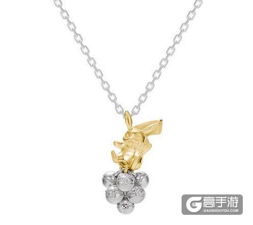 精灵宝可梦推小精灵饰品：售价2400 喷火龙霸气外露