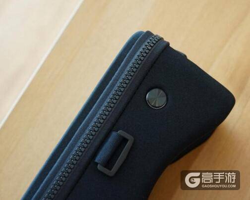 小米发布“玩具版”VR眼镜 今后或推更高级版本