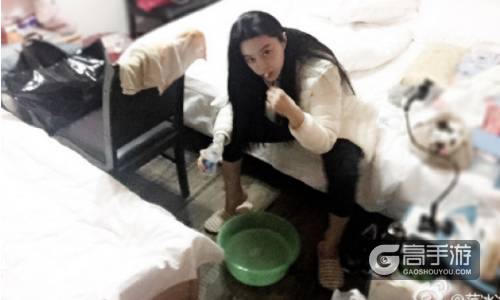 范冰冰体验蜗居 《去吧海贼王》女神玩法曝光