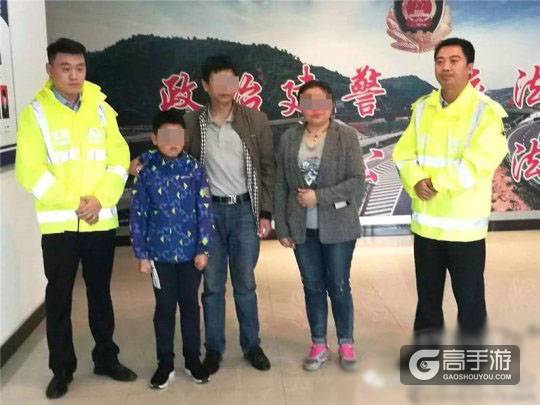 民警在上班时打《王者荣耀》却收到无数人点赞