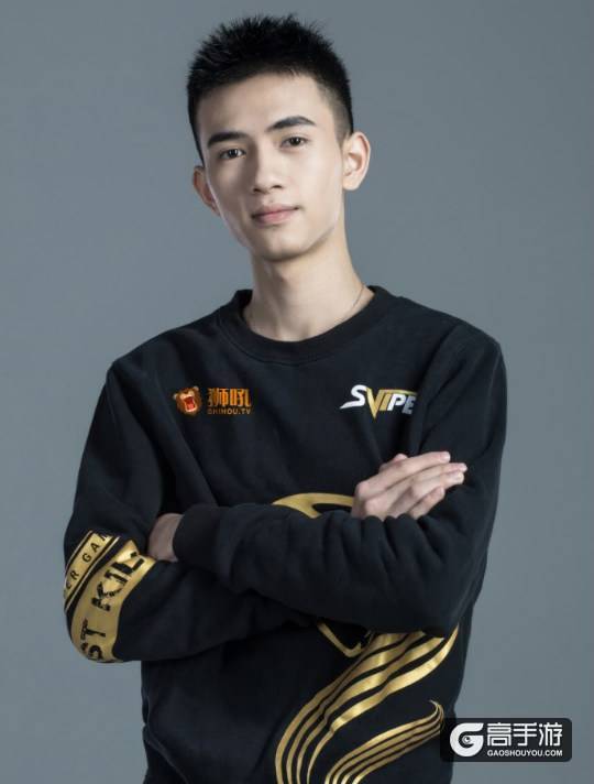 王者主播颜值第一竟然是他？为什么迷妹都叫笑猪？