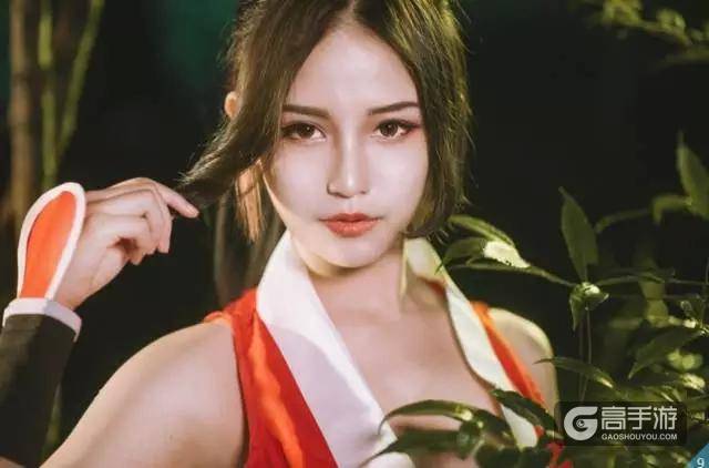 王者荣耀二周年官方五位明星COS 你觉得谁最像呢？