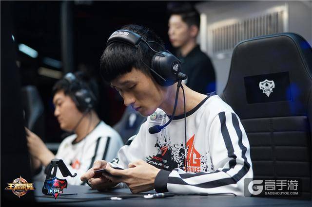 AG超玩会赛后采访：新版本李白的削弱给了梦泪发挥的机会