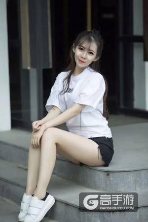 美女主播凝夕试水游戏直播 高玩还是坑?