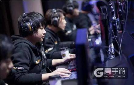 网络游戏主播年赚百万 术业有专攻行行出状元
