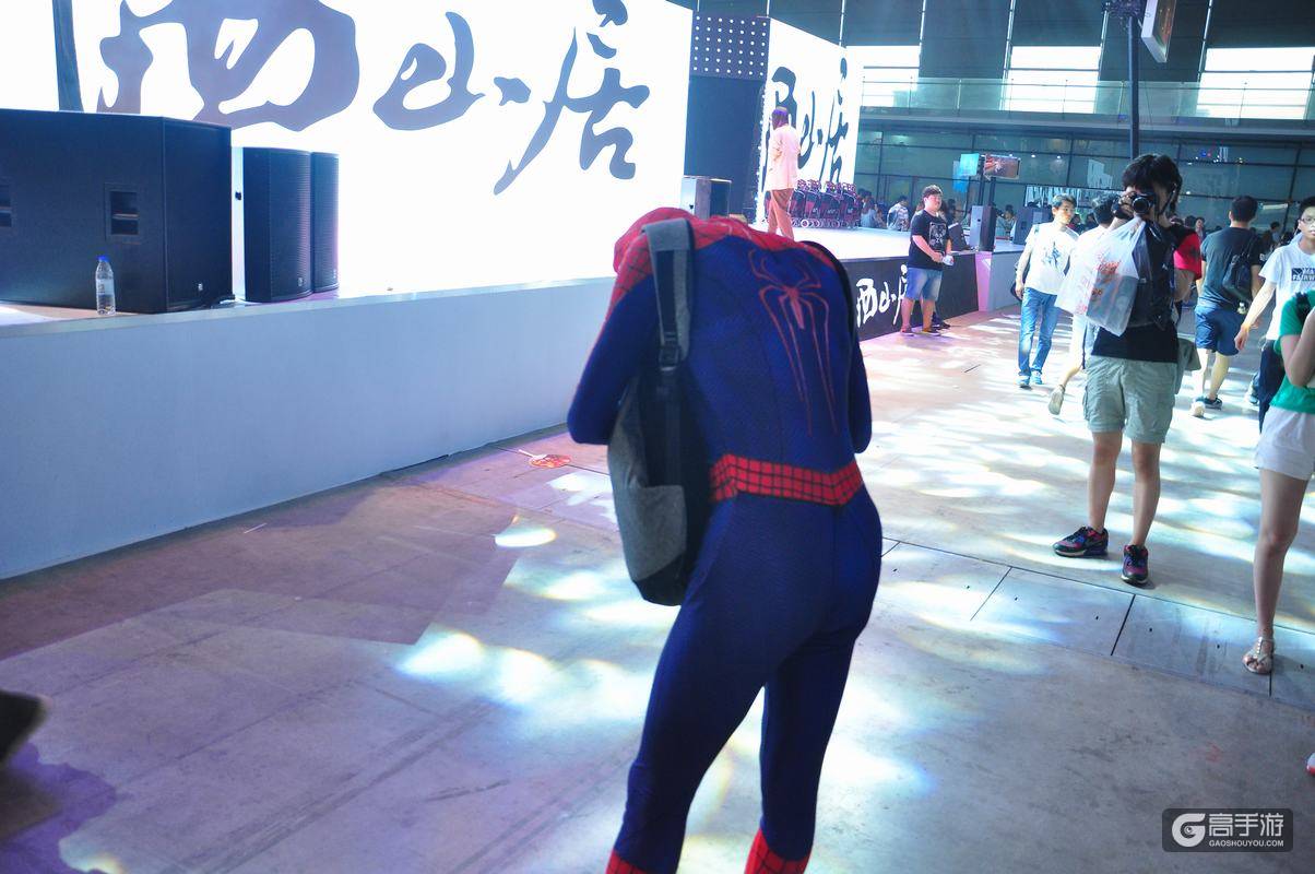 西山居showgirl图集 全是大长腿萌妹子！