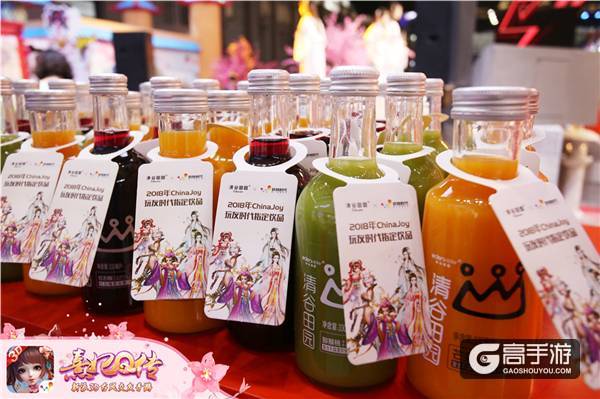 《熹妃Q传》ChinaJoy首日华丽开场 欢声笑语乐游园