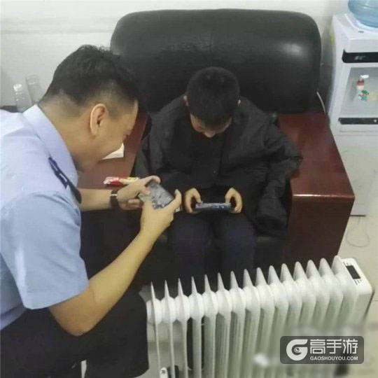 民警在上班时打《王者荣耀》却收到无数人点赞