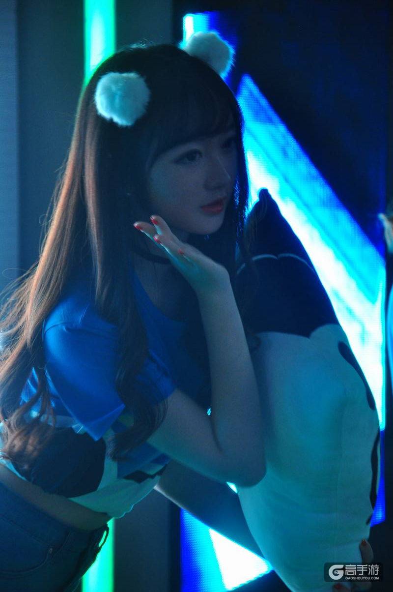 2016ChinaJoy正在直播 快来跟高手游一起看showgirl