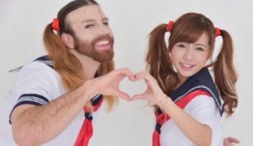 “暴躁大叔+萌萝莉”——火遍电影游戏圈的神级人设