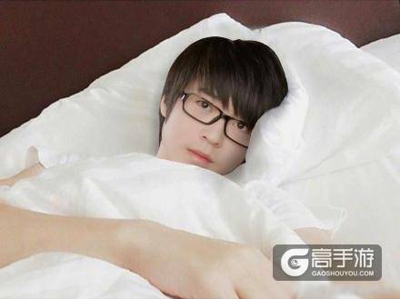 王者荣耀线下聚会 王者嗨氏带女大学生开黑