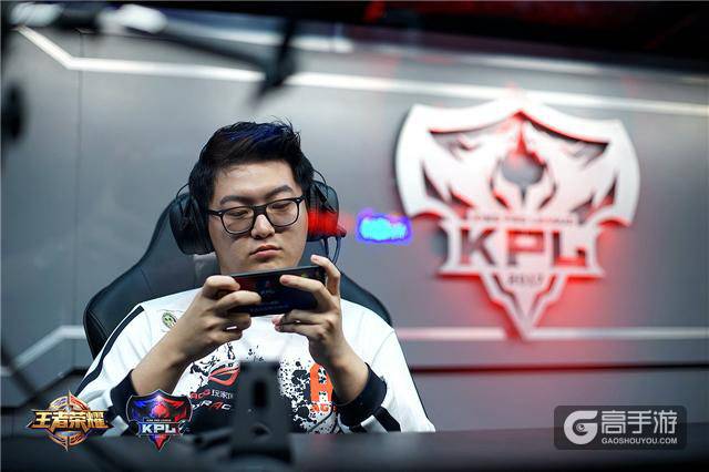 【KPL】AG超玩会赛后采访：不会为新战队做特别部署，只走自己的路！