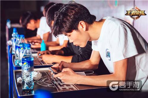 王者校园赛西部大区赛落地成都，5月6日欢乐开趴！