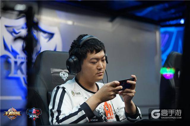 AG超玩会赛后采访：新版本李白的削弱给了梦泪发挥的机会