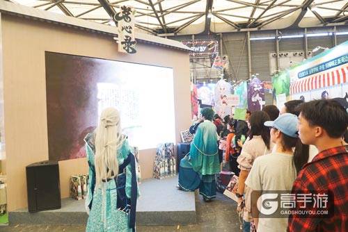 《茗心录》上海萤火虫漫展,茶灵召唤人气旺!