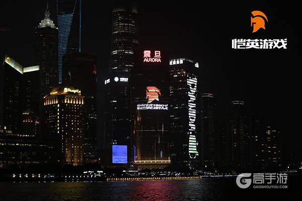 最土豪广告亮相陆家嘴 恺英游戏恭迎玩家爸爸