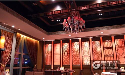《遇悦德州扑克》 零距离邀约美女主播 浪漫共享羊城美食美景