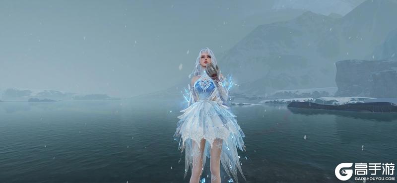 星雪有期，梦幻相约！全新时装「寒凛霜华」，一起感受凛冬的魅力