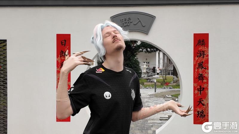 《英雄联盟手游》携手苏绣亮相匈牙利，非遗技艺海外吸睛！