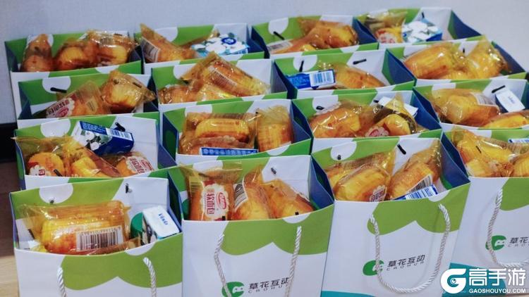 湖南头部移动游戏企业如何构建其玩家狂欢IP，从帝国手游五周年到“草花粉丝节”