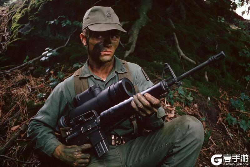 《暗区突围》暗区军武志丨征服黑夜的“眼睛”——夜视仪