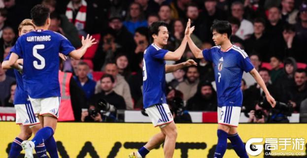 《传奇冠军足球》活动预告 | 黑金奖杯碎片包限时返场